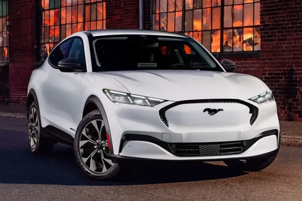 Nuevos Nombres Ford EV: Evos, Fathom y Más Revelan Estrategia Futura