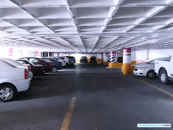 Estacionamientos en CDMX: Conoce tus Derechos ante Robo o Daños a tu Auto