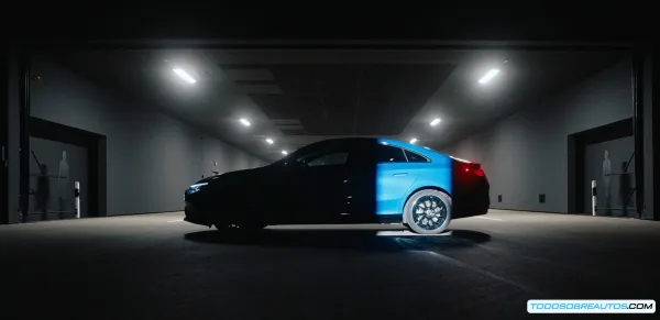 El Centro de Iluminación de Mercedes-Benz: Pionero en la Seguridad Vial Futura