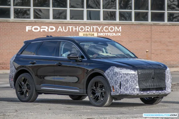 Lincoln Corsair 2027: El Prototipo que Confirma su Futuro en EE.UU.