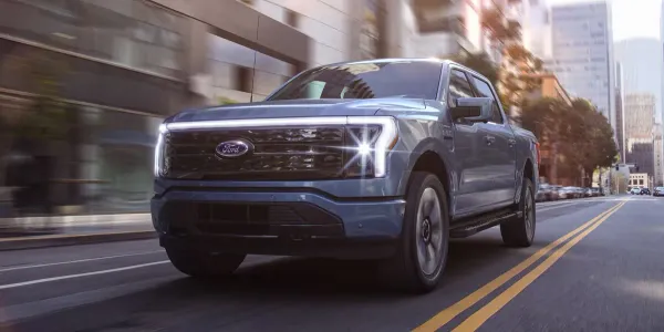 Ford F-150 Lightning EREV: Análisis del cambio a híbrido extendido y desinformación por IA