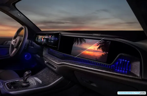 Harman Ready Display: La Tecnología QLED HDR+10 que Reinventa el Cine en tu Coche