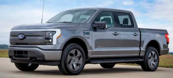 Ford cancela la F-150 Lightning eléctrica: Análisis del giro hacia la tecnología EREV