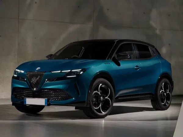 Alfa Romeo Junior Ibrida Sprint: Análisis completo del SUV híbrido por menos de 30.000€