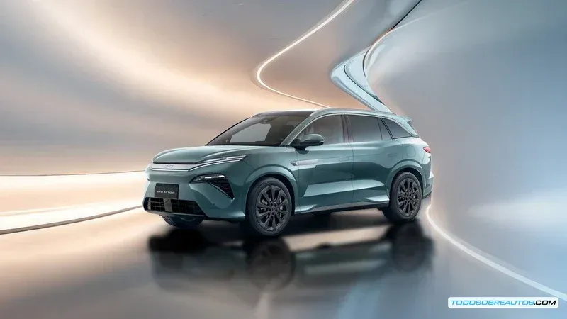 BYD Atto 8 en México: Precios, versiones y el impacto de su tecnología DM-p